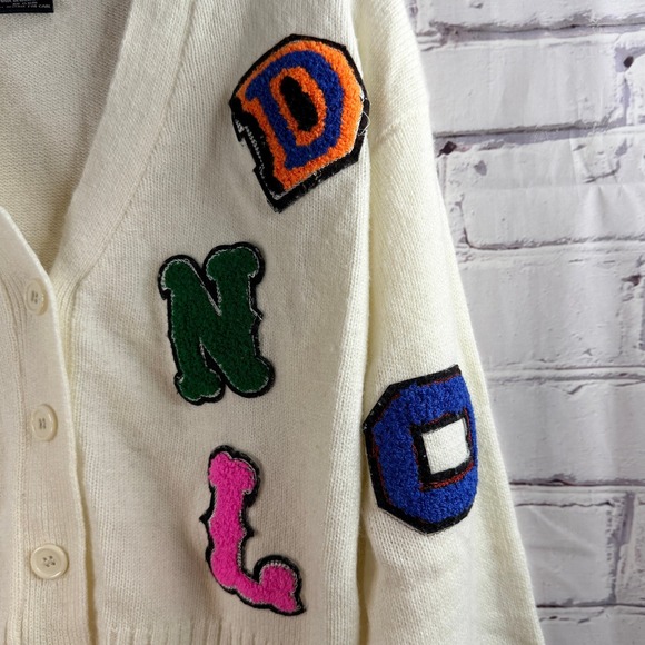 Cropped Cream V-Neck Cardigan Sweater Small Preppy Letter Patches Light Academia - Picture 7 of 9